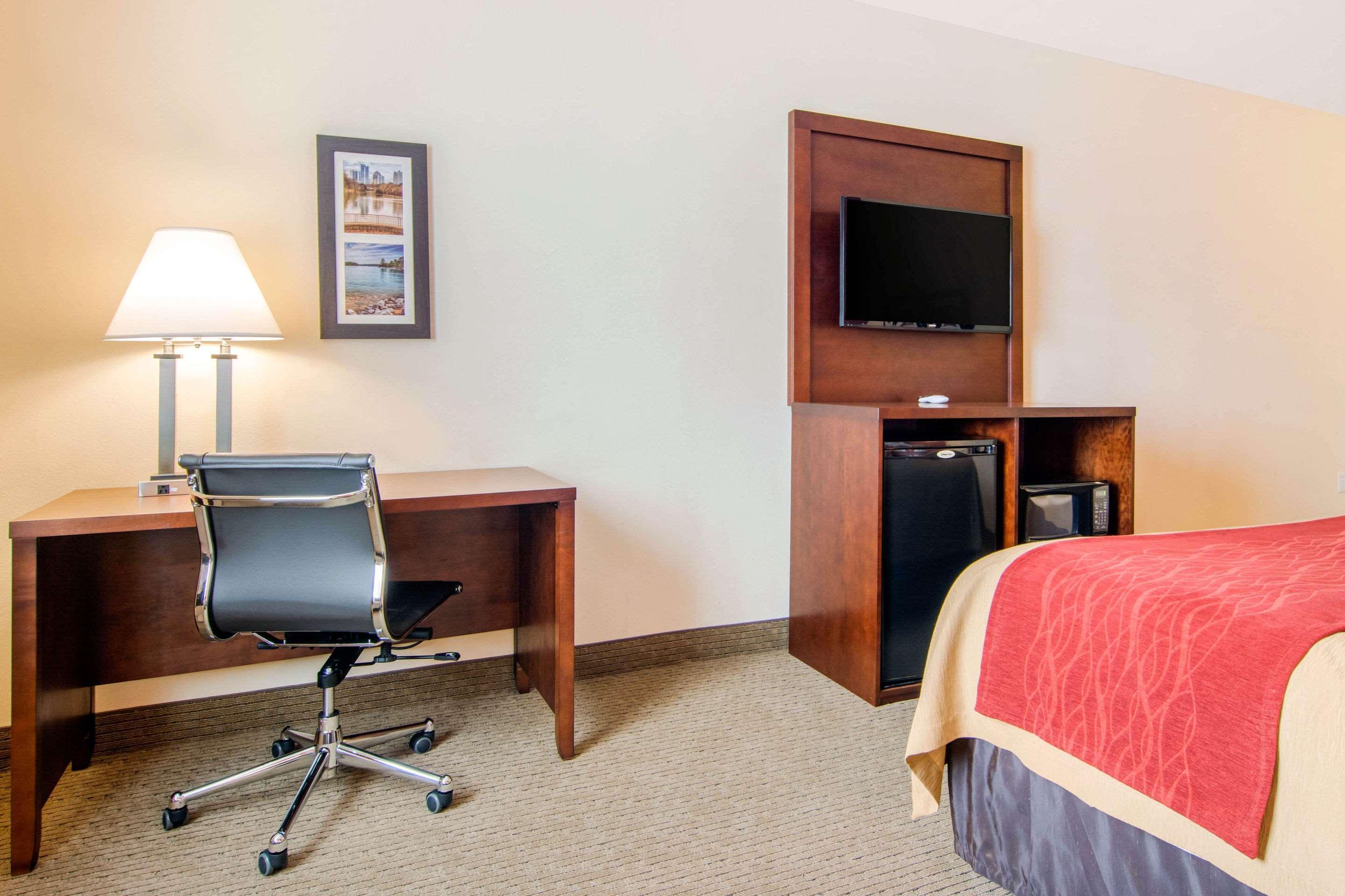 Comfort Inn & Suites Villa Rica Dış mekan fotoğraf