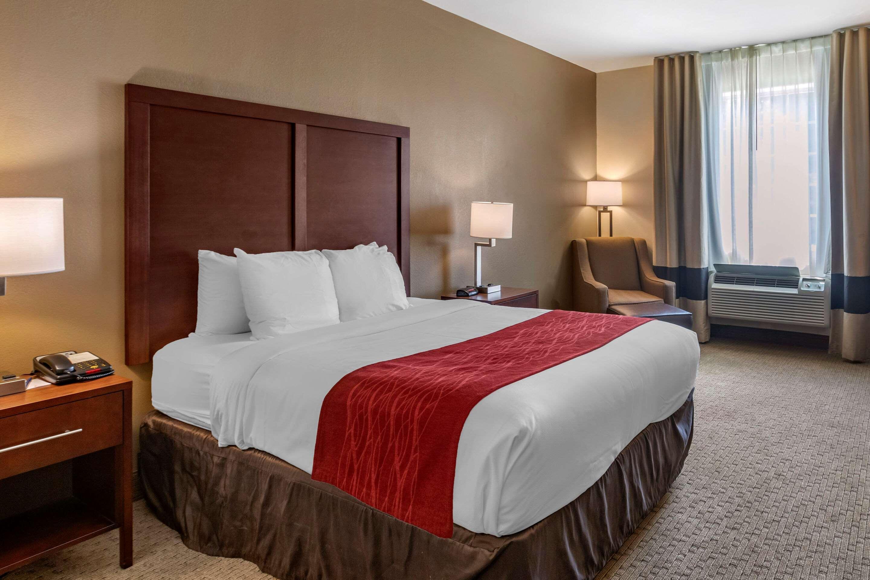 Comfort Inn & Suites Villa Rica Dış mekan fotoğraf