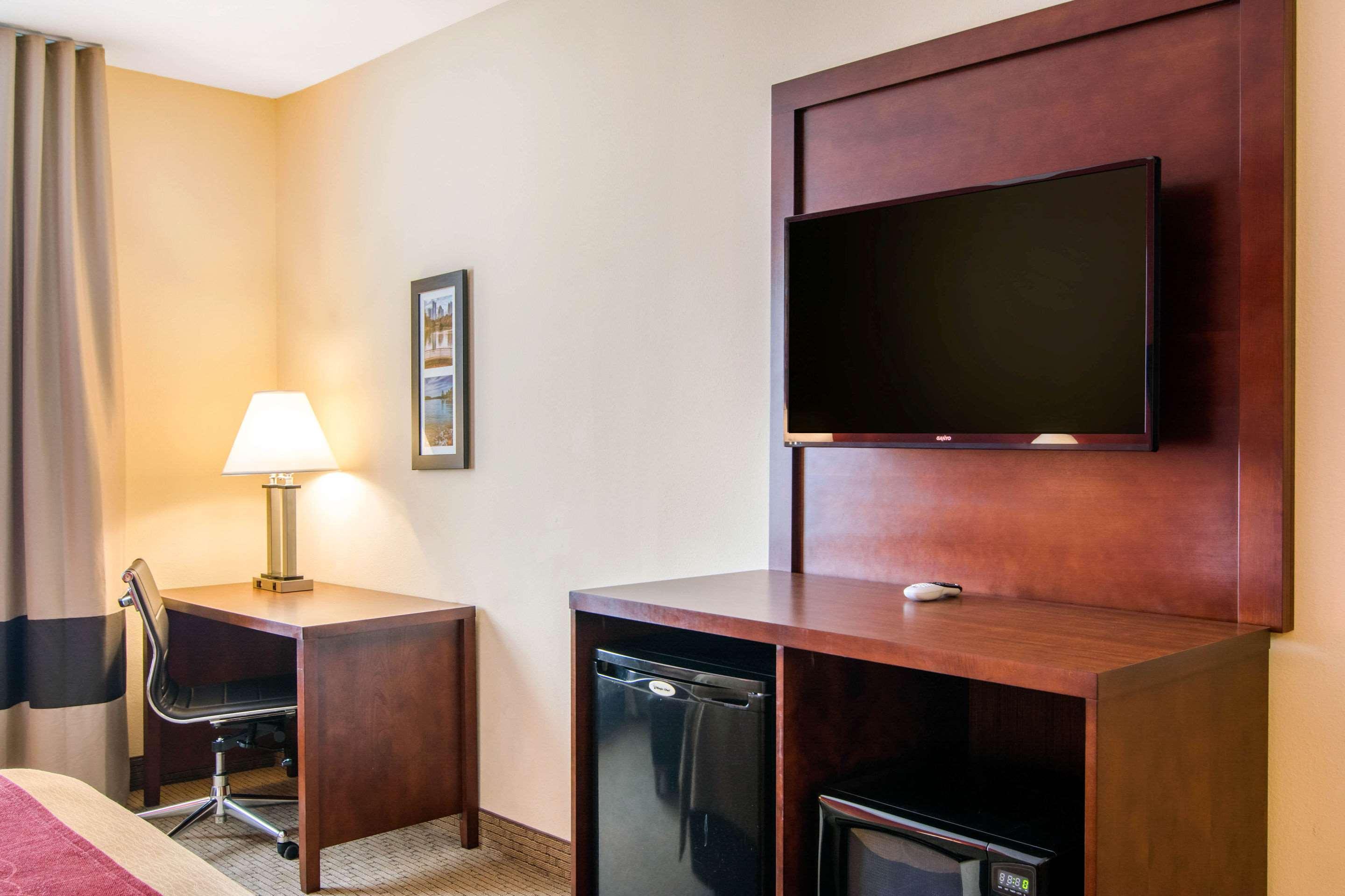 Comfort Inn & Suites Villa Rica Dış mekan fotoğraf