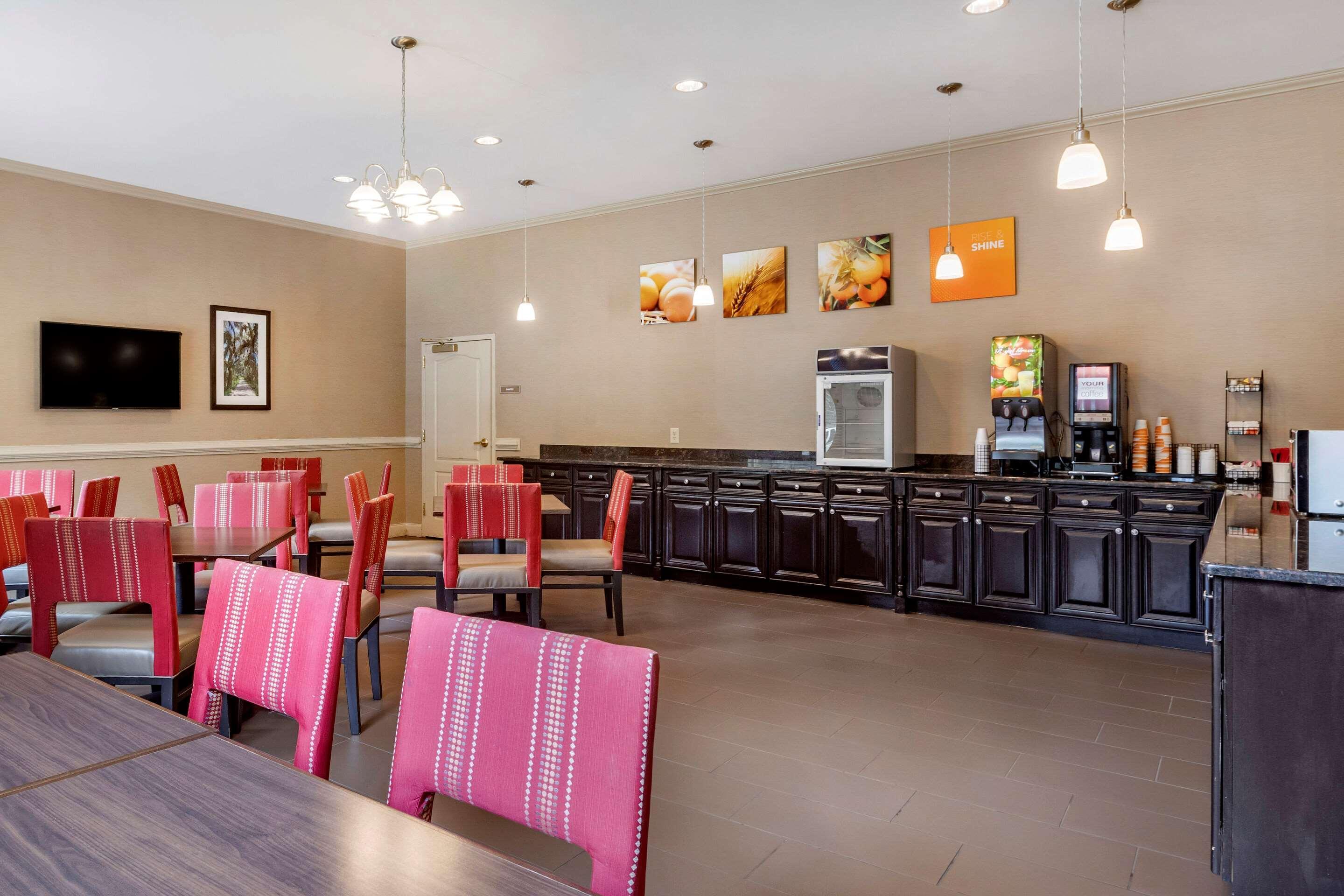 Comfort Inn & Suites Villa Rica Dış mekan fotoğraf